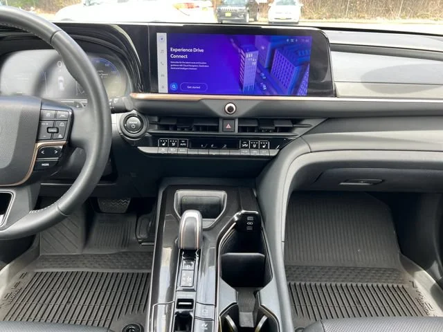 Used 2025 Black Toyota XLE image 19