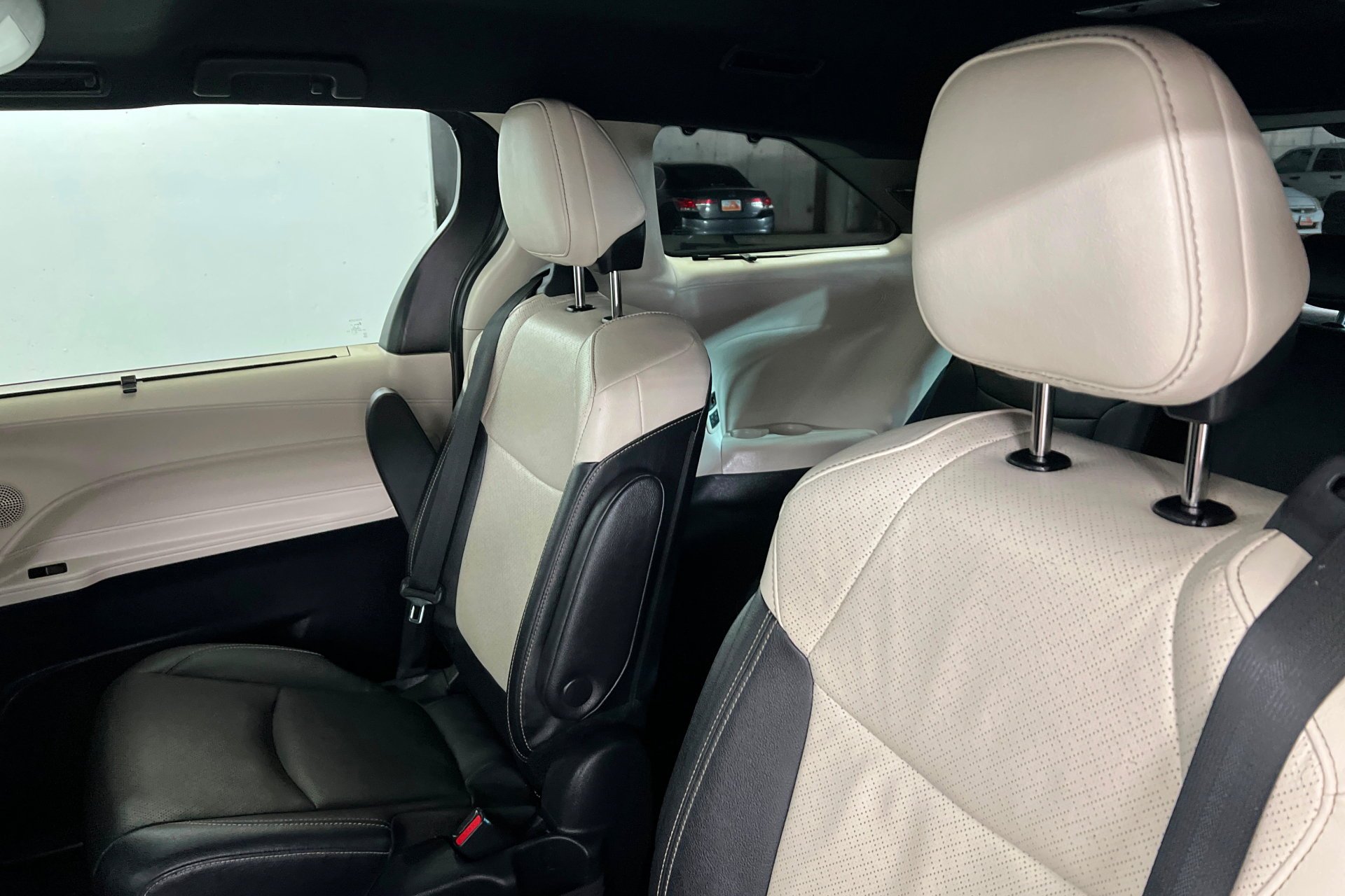 Used 2026 Gray Toyota Platinum image 20