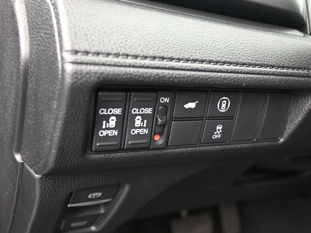 Used 2024 Gray / Black Honda EX-L image 14