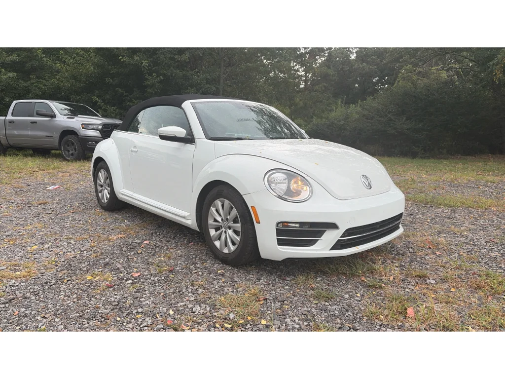 Used 2018 Pure White/Black Roof Volkswagen S image 2