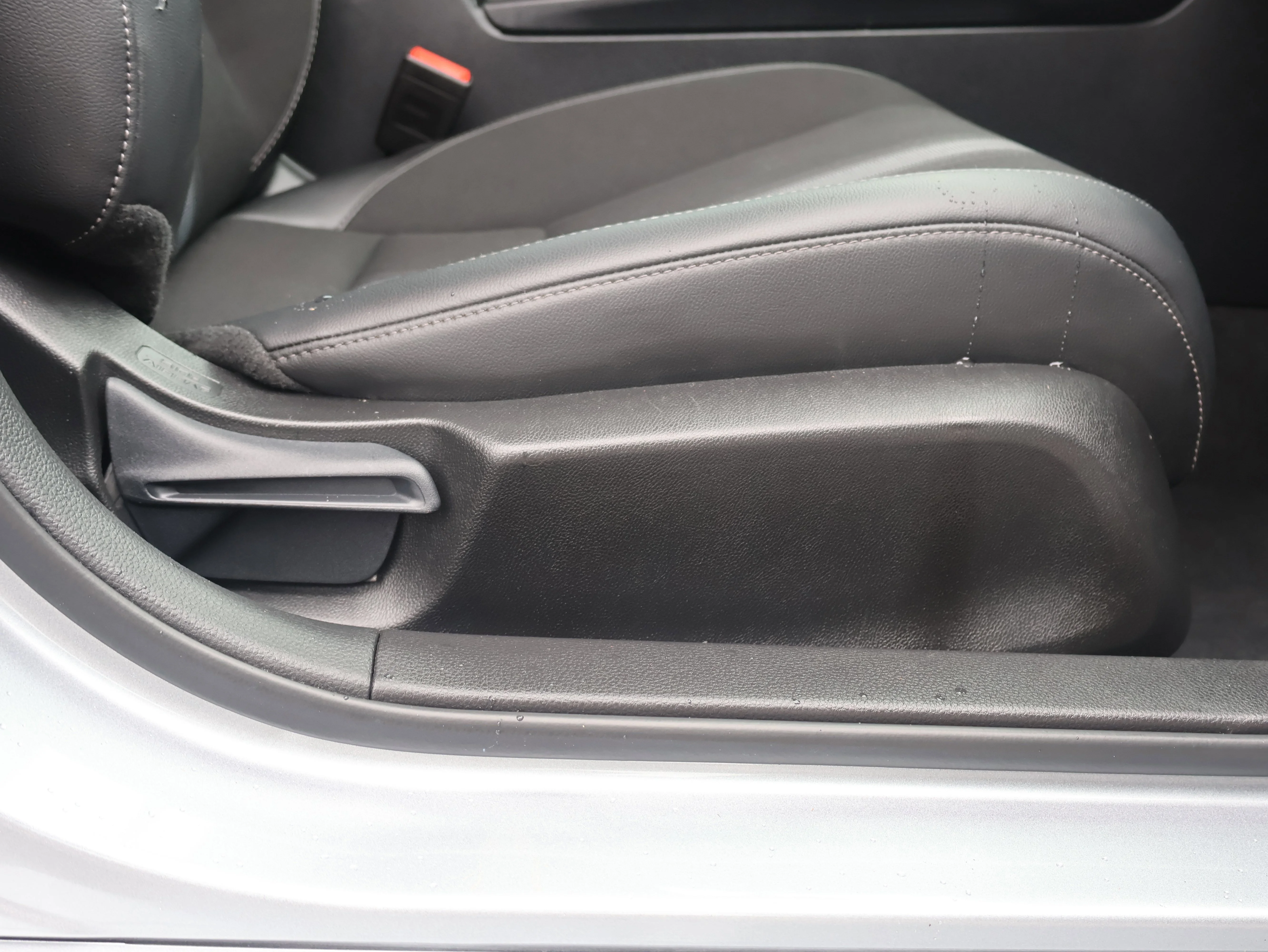 Used 2025 Solar Silver Metallic Honda Sport image 9