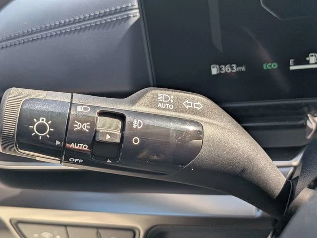 New 2026 Snow White Pearl Kia SX image 28