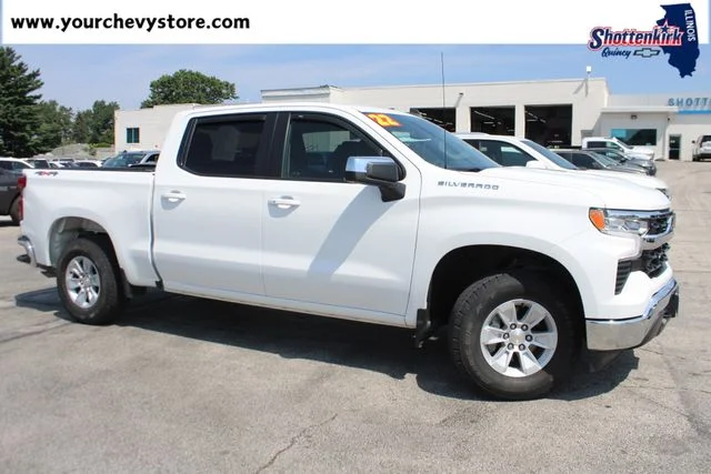 Used 2022 White Chevrolet LT image 1