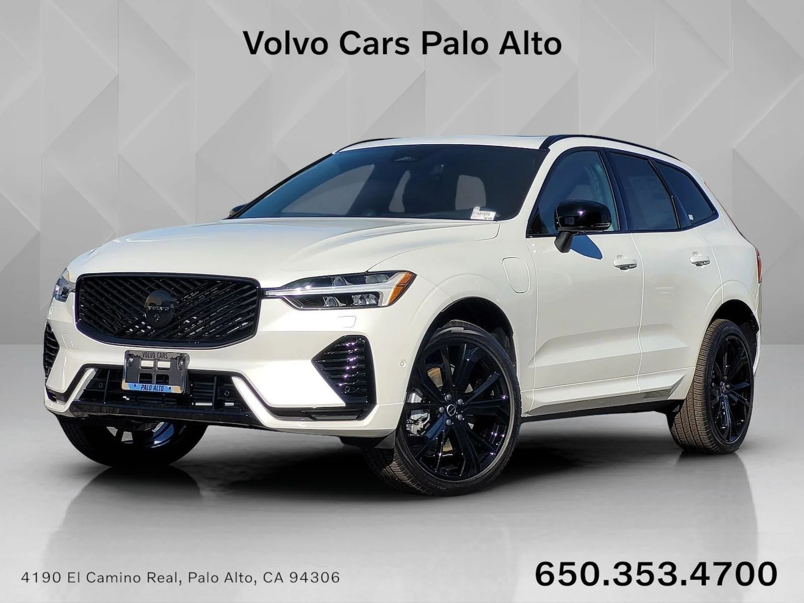 New 2026 White Volvo T8 Ultra Black Edition image 1