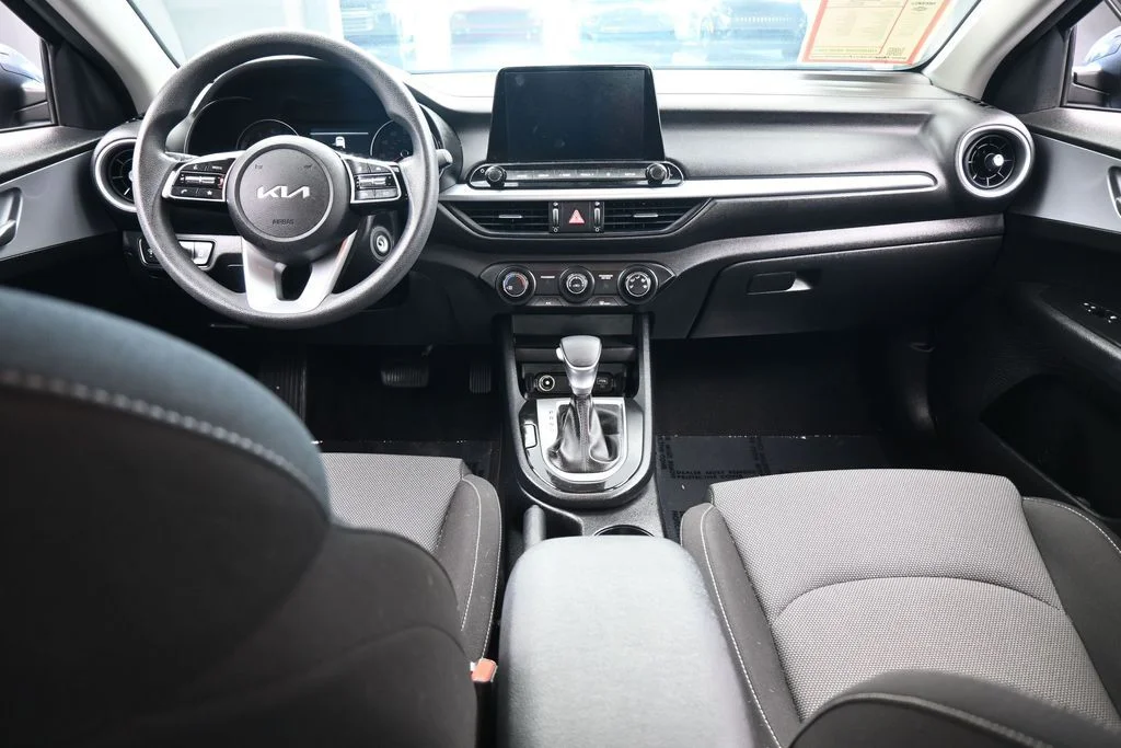 Used 2024 Gravity Gray Kia LXS image 35