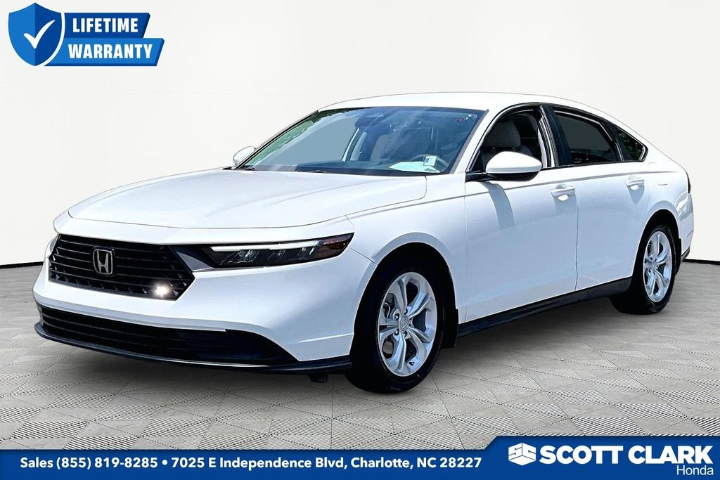 Used 2024 White Honda LX image 3