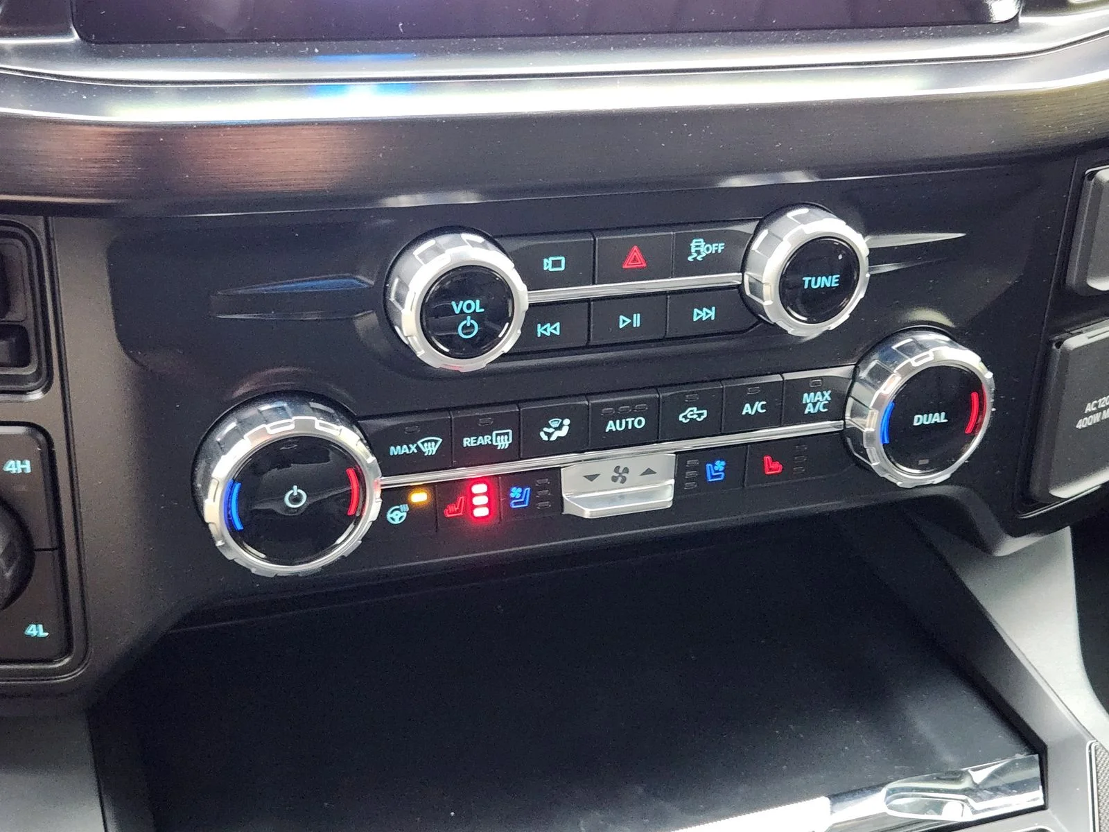 New 2026 Avalanche Ford F-250® Lariat® image 14