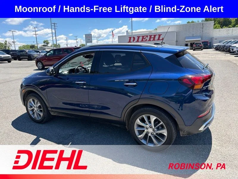 Used 2023 Blue Buick Essence image 7