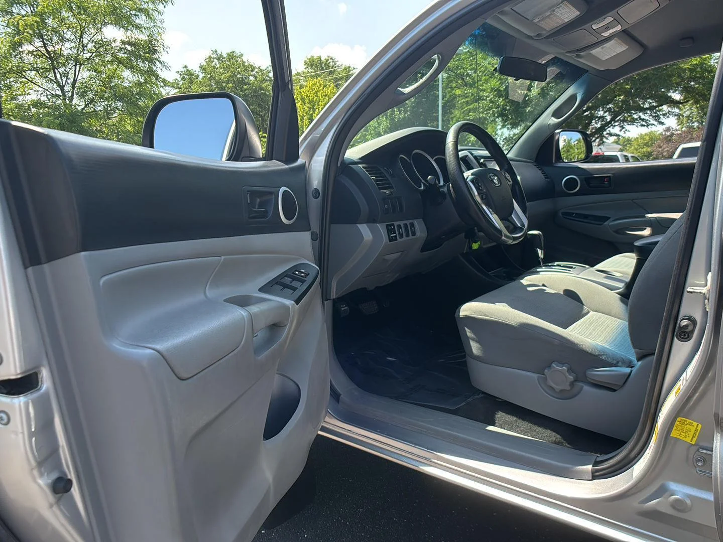 Used 2014 Silver Sky Metallic Toyota  image 2