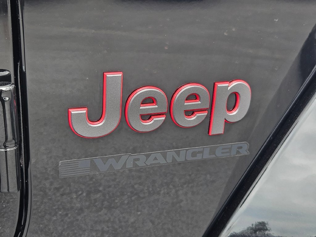 New 2026 Black Clear-Coat Exterior Paint Jeep Rubicon image 26
