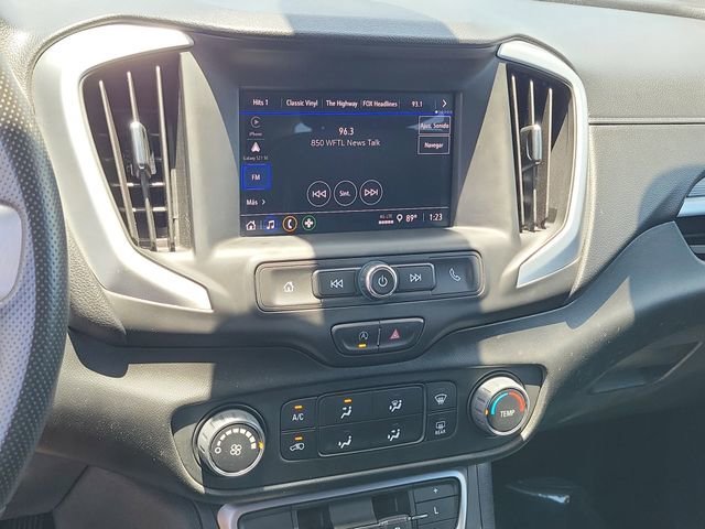 Used 2022 Red GMC SLE image 27