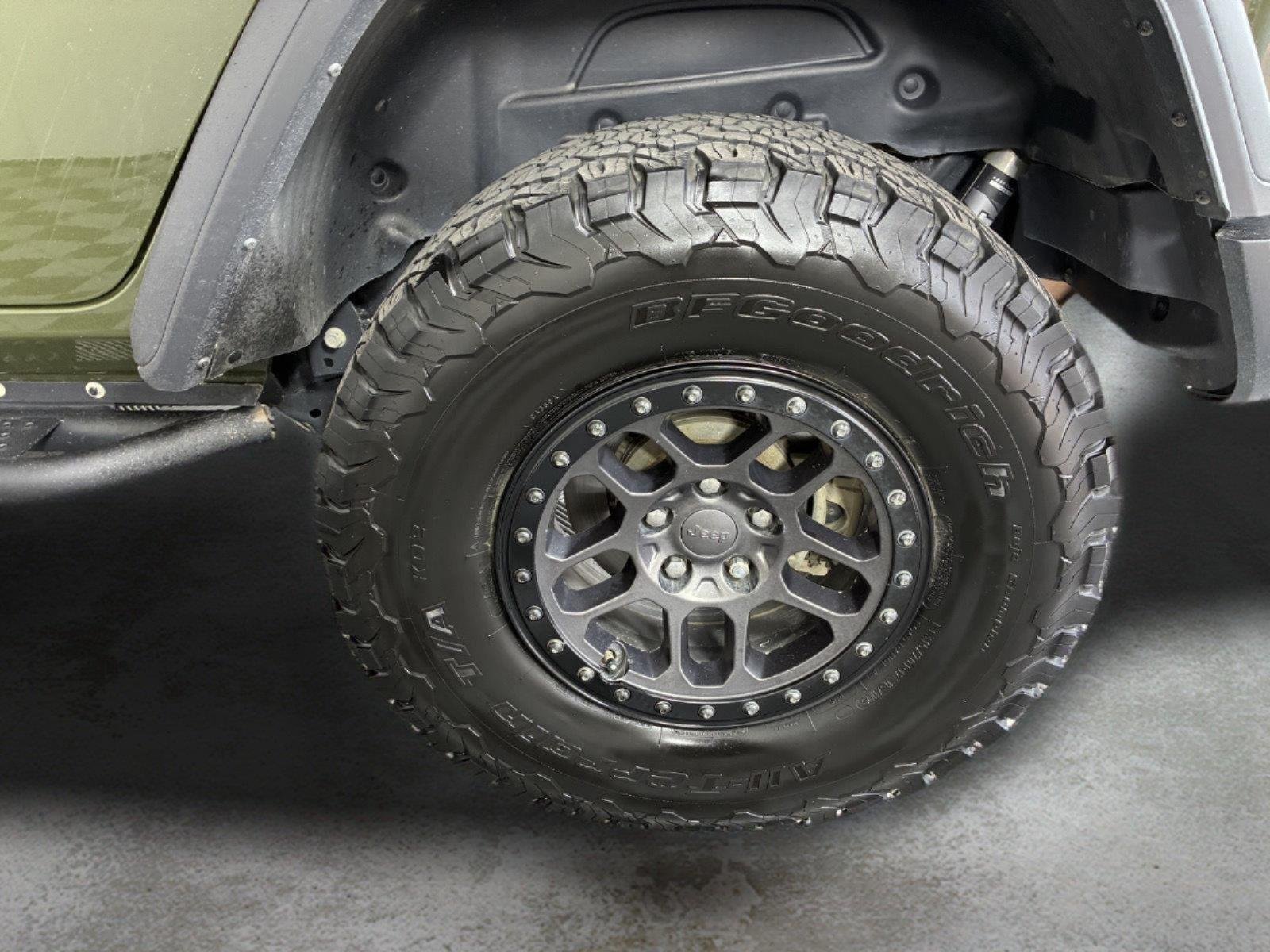 Used 2022 Sarge Green Clearcoat Jeep Unlimited Willys image 15