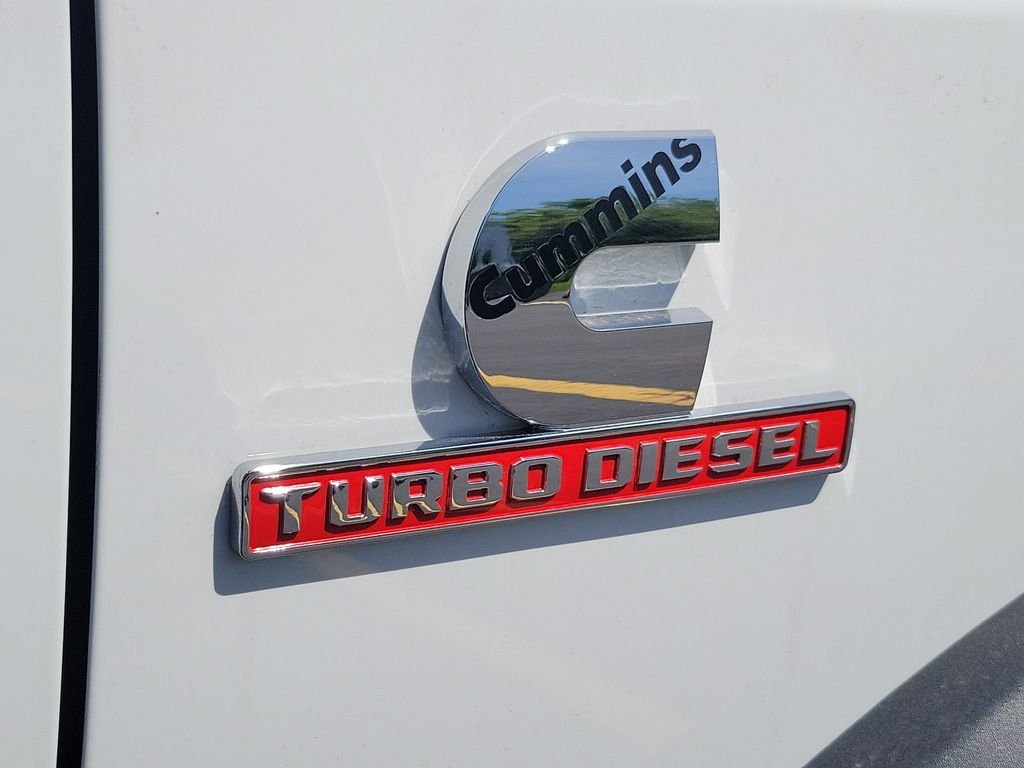 New 2026 Bright White Clearcoat RAM Tradesman image 8