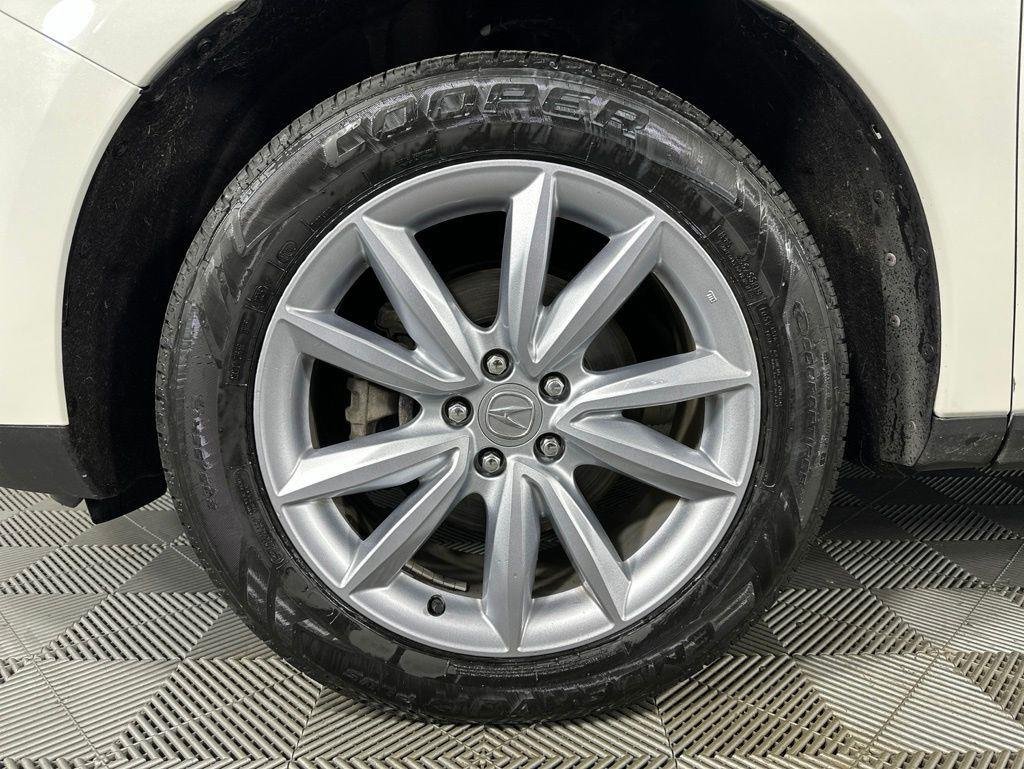 Used 2023 Platinum White Pearl Acura Base image 9