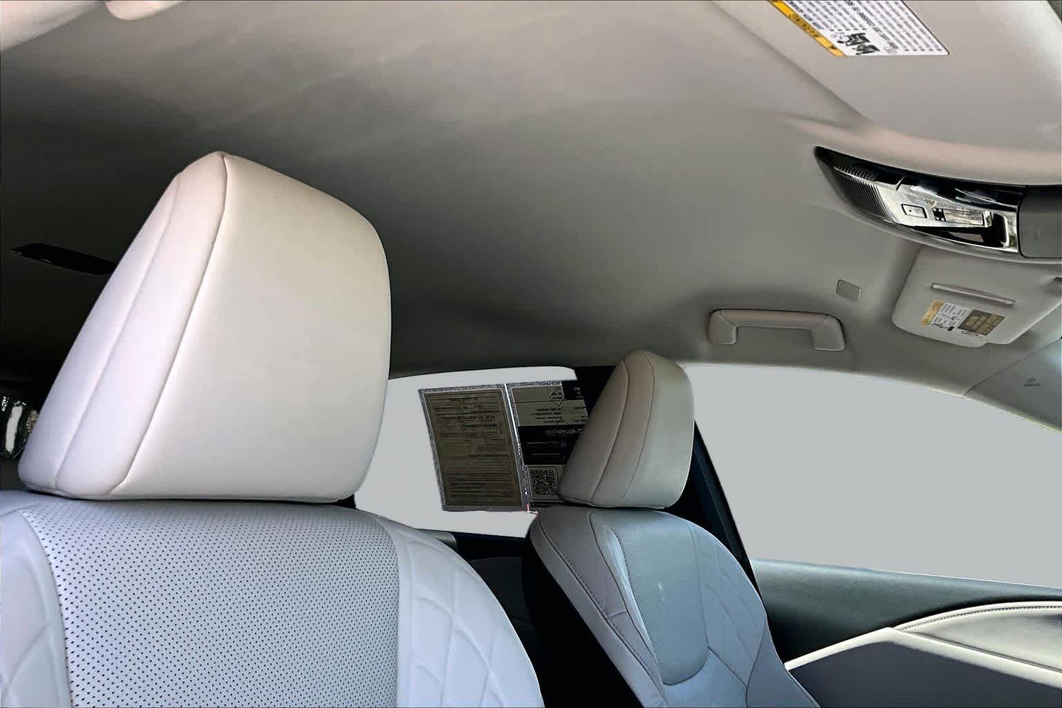 Used 2023 Eminent White Pearl Lexus  image 22