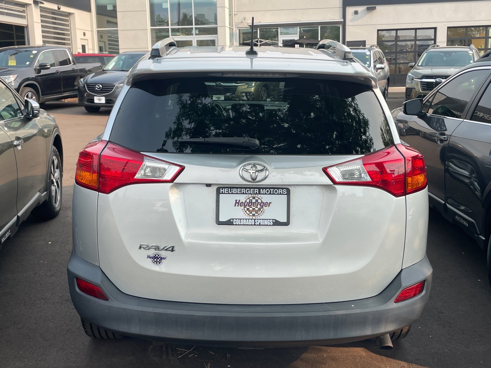 Used 2015 Classic Silver Metallic Toyota Limited image 4