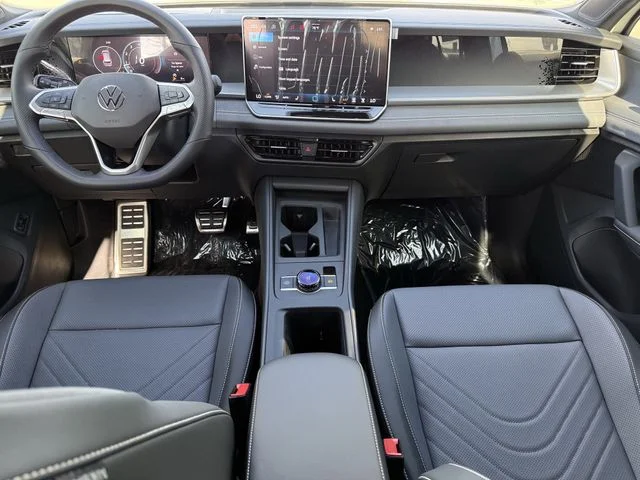 New 2026 White Volkswagen 2.0T SE R-Line Black image 7