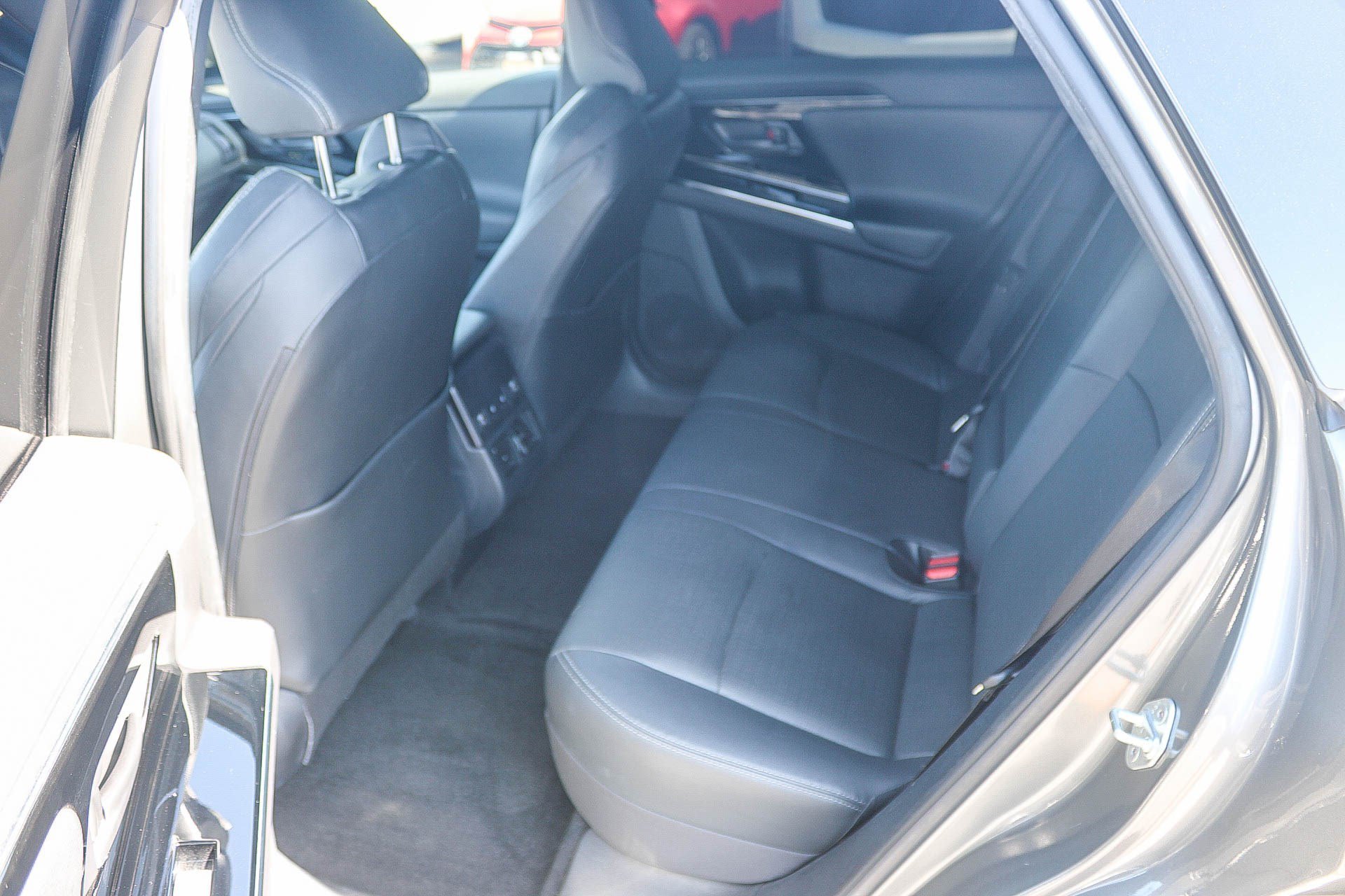 Used 2023 Heavy Metal w/Black Roof Toyota XLE image 18