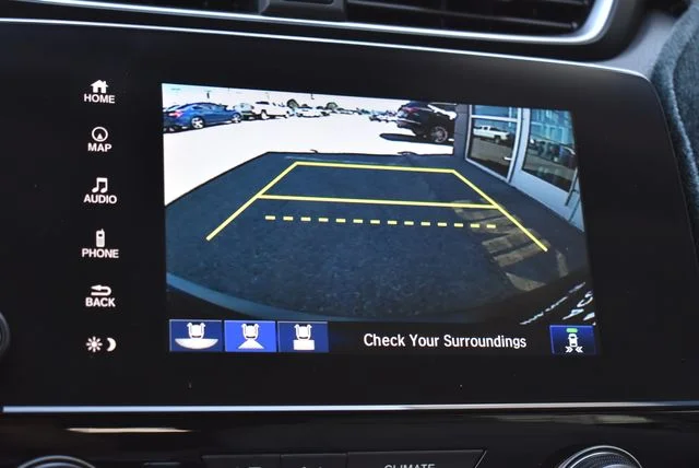 Used 2020 Crystal Black Pearl Honda Touring image 24