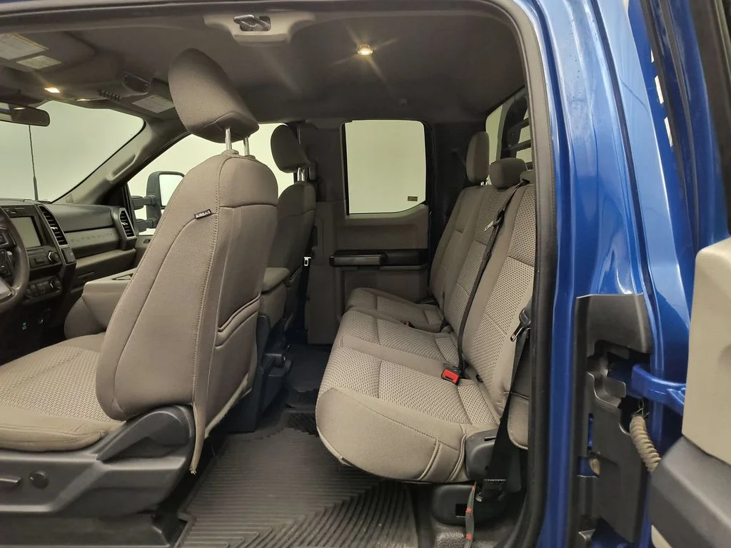 Used 2022 Atlas Blue Ford XLT image 21