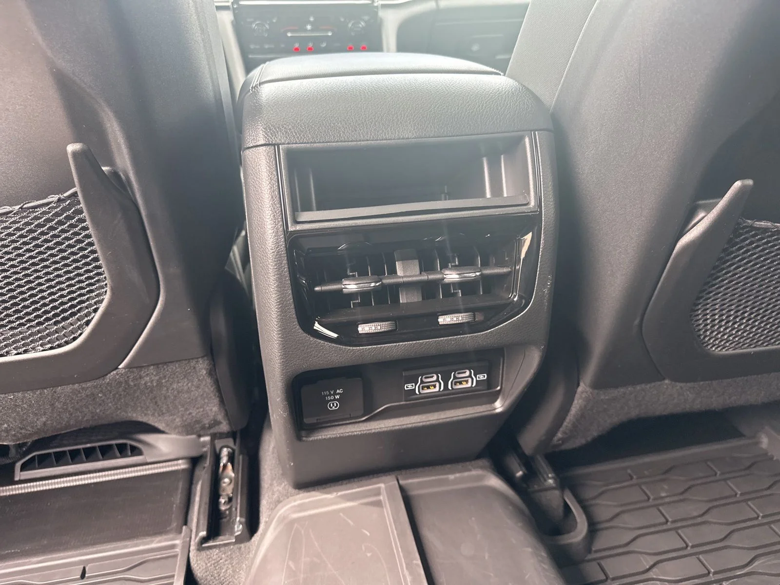 Used 2024 Black Jeep Laredo image 18