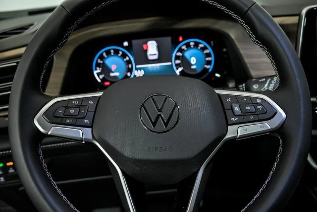 New 2026 Gray Volkswagen 2.0T SE w/Technology image 11