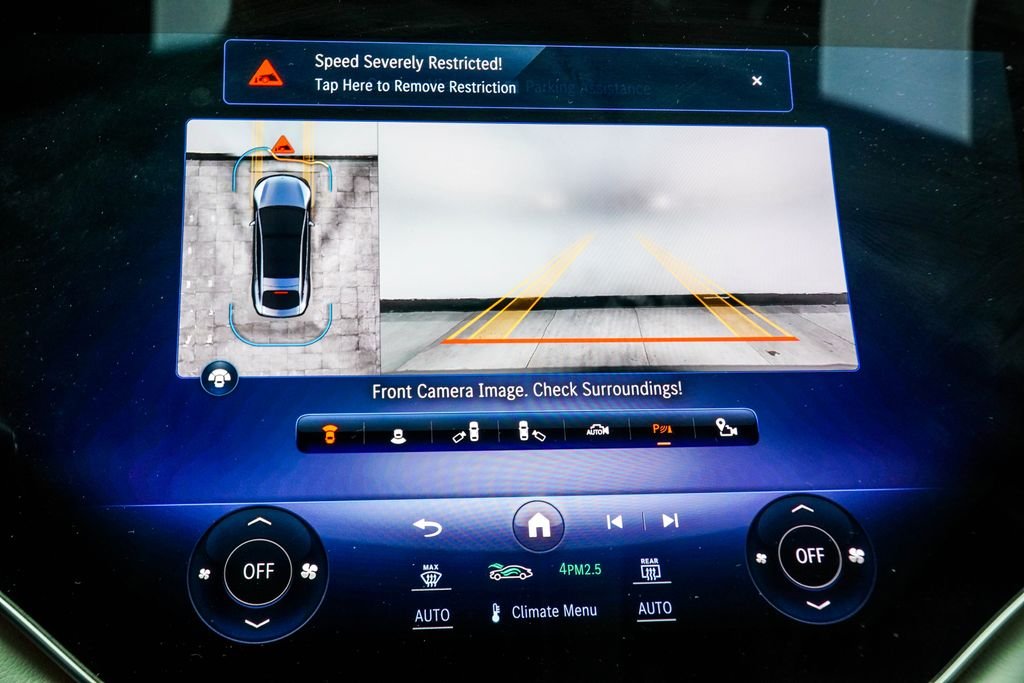 Used 2023 White Mercedes-Benz 580 image 30