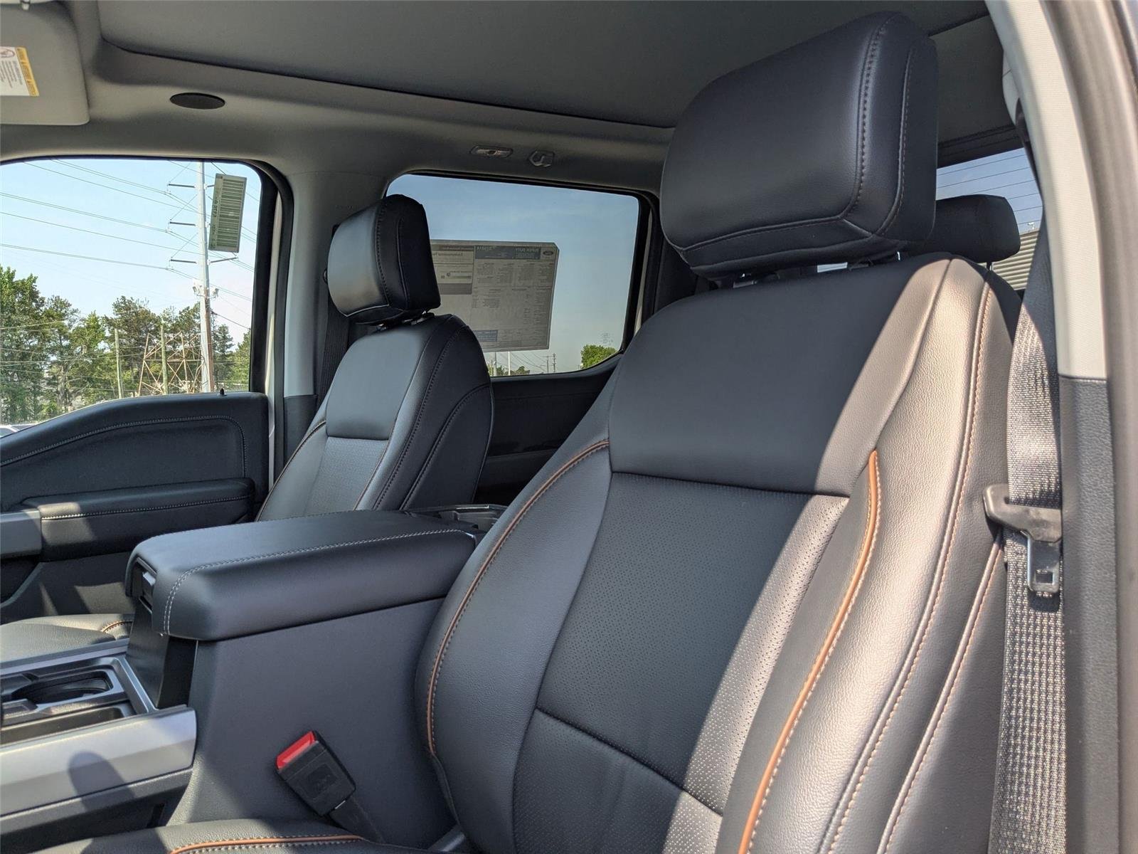 New 2026 Star White Metallic Tri-Coat Ford F-250® Lariat® image 13