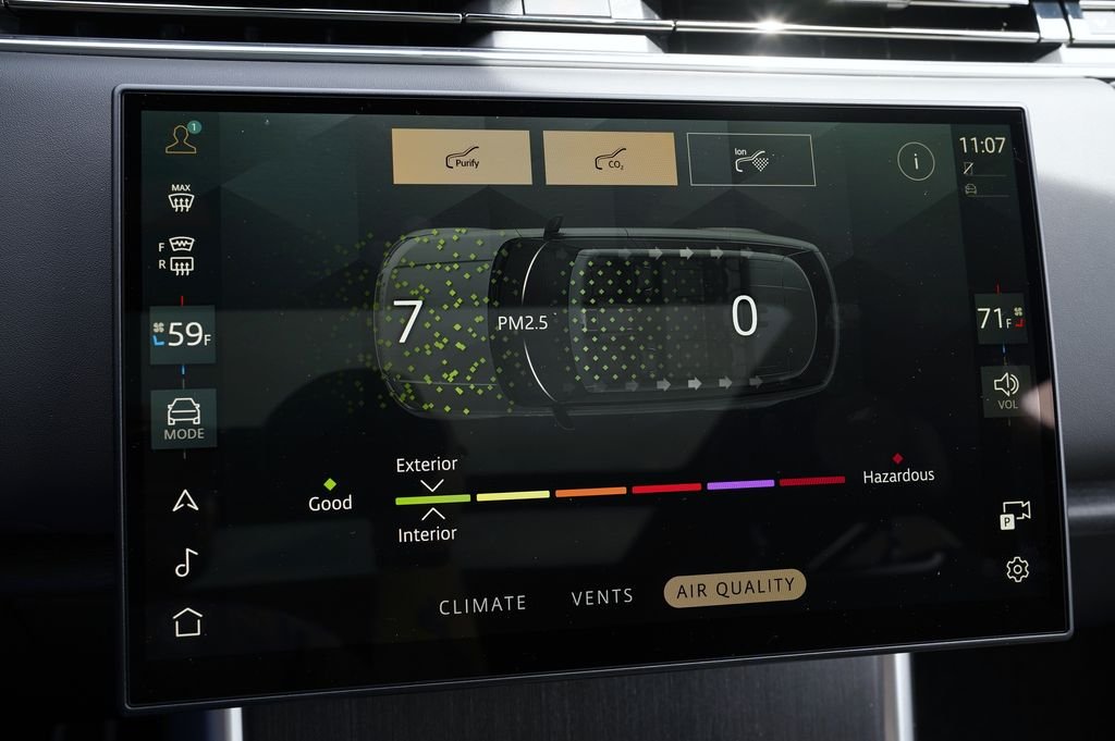 New 2026 Santorini Black Land Rover SE image 24