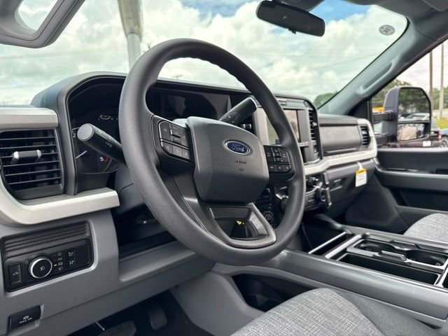 New 2026 Carbonized Gray Metallic Ford XLT image 55