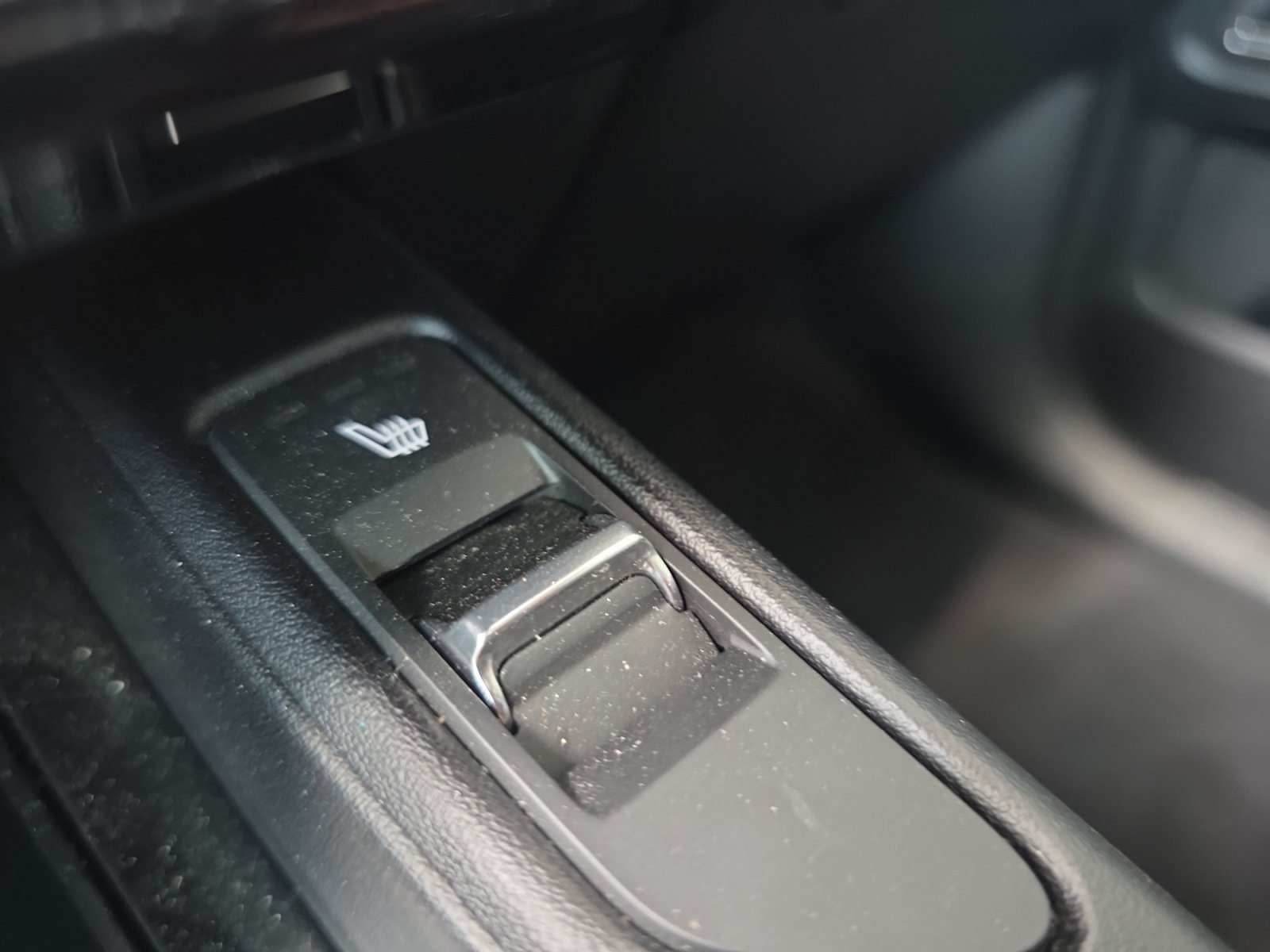Certified Used 2025 Dark Moss Kia S image 22