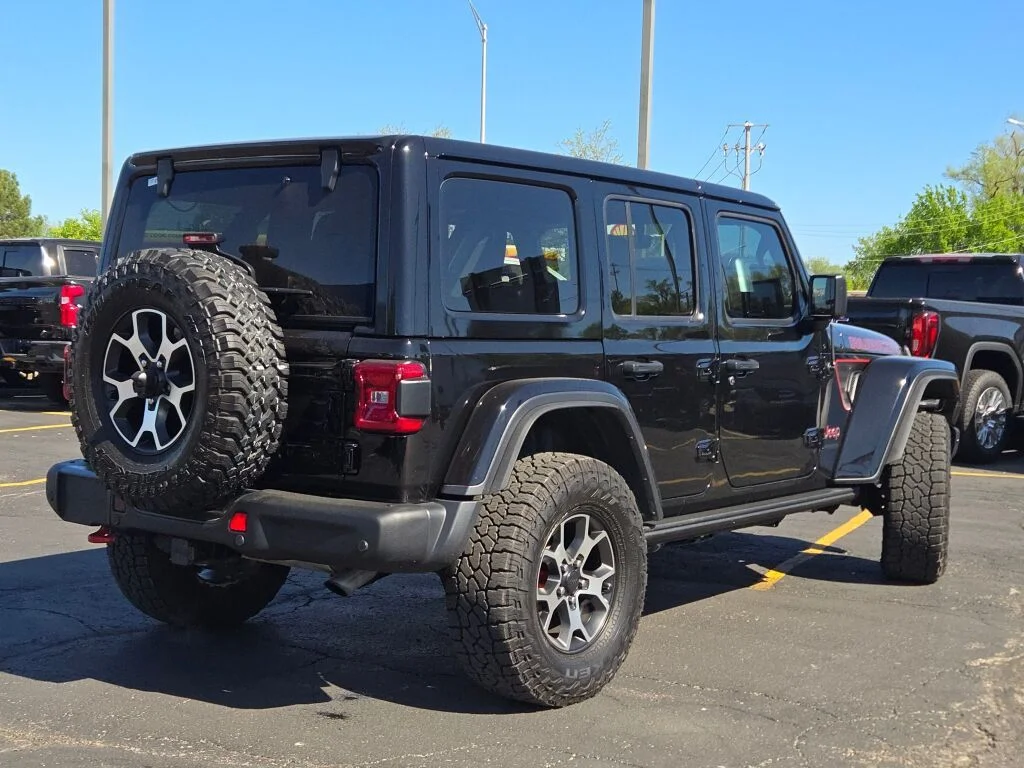 Used 2020 Black Jeep Unlimited Rubicon image 13