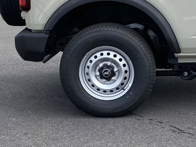 New 2025 Beige Ford Base image 3