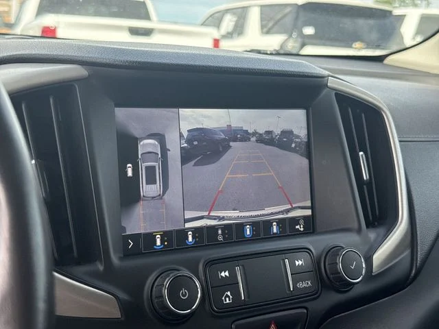 Used 2020 White GMC Denali image 17