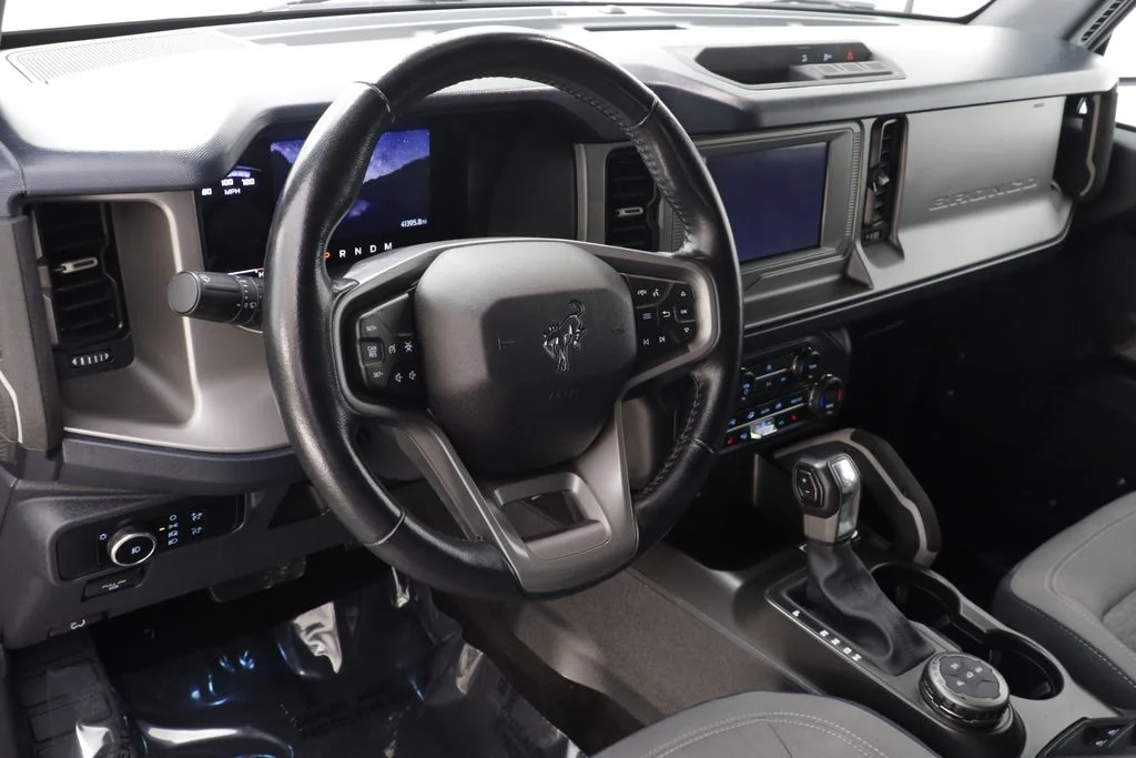 Used 2023 Silver Ford Outer Banks image 7