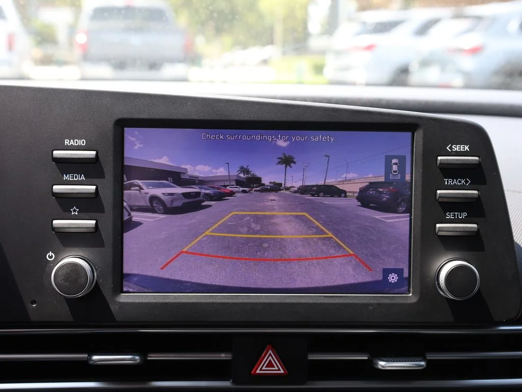 Used 2023 Black Hyundai SEL image 27