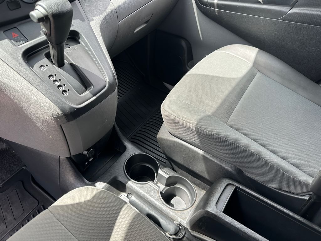 Used 2020 White Nissan S image 20