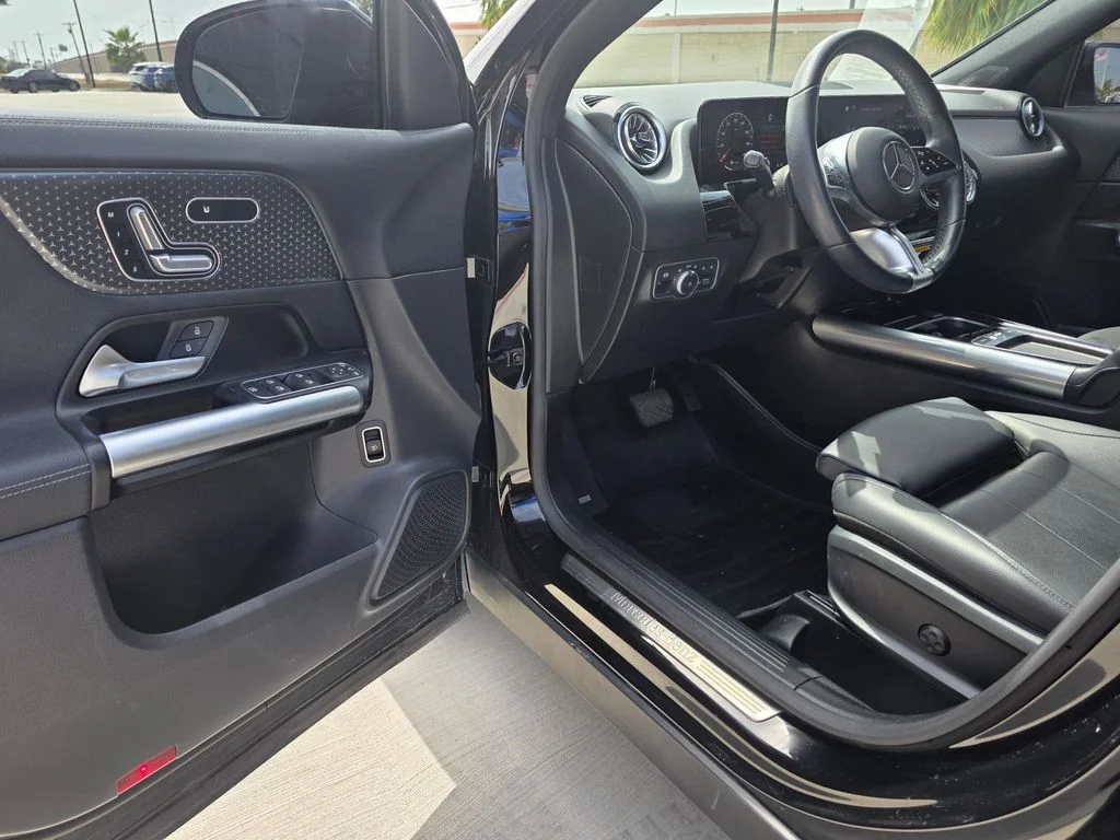 Certified Used 2024 Black Mercedes-Benz GLA 250 image 11