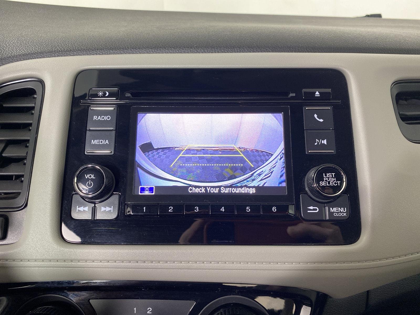 Used 2019 Platinum White Pearl Honda LX image 20