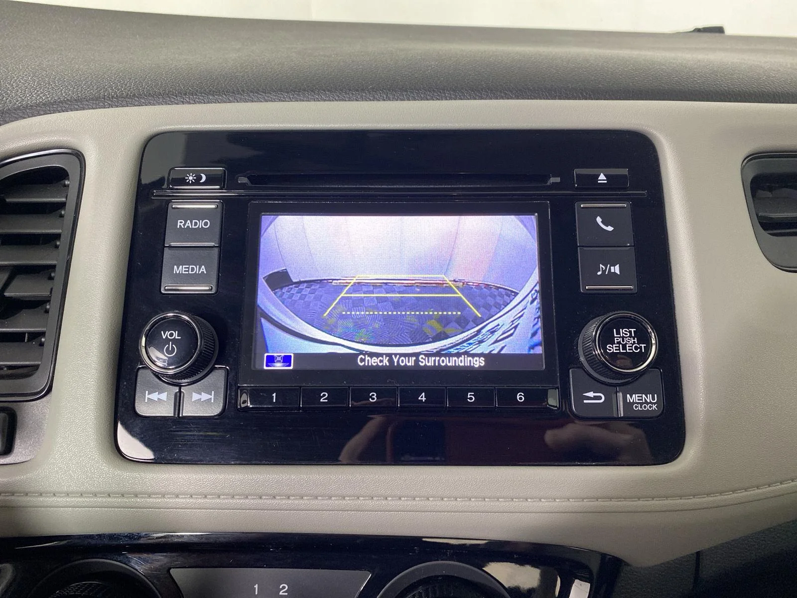 Used 2019 Platinum White Pearl Honda LX image 20