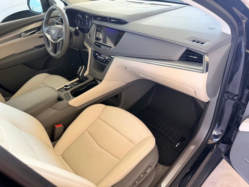 Used 2021 STELLAR BLACK METALLIC Cadillac FWD Premium Luxury image 37
