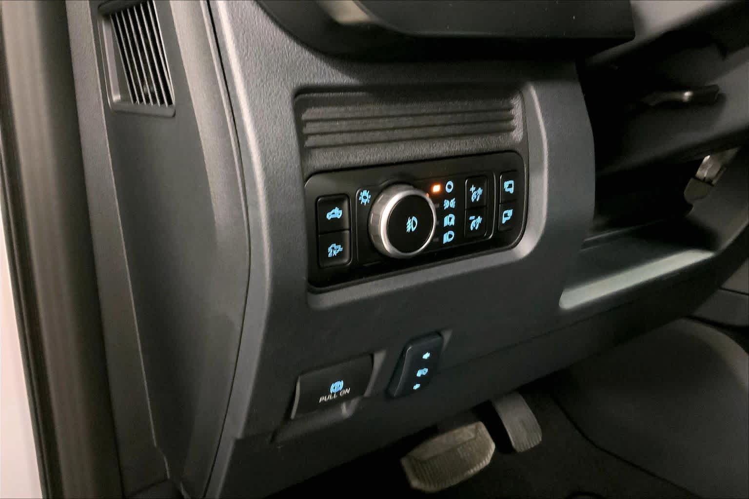 New 2026 Avalanche Ford F-350® Lariat® image 17