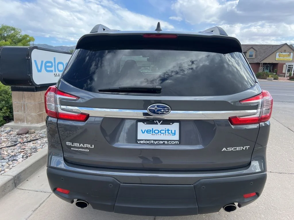 Used 2025 Gray Subaru Premium image 5