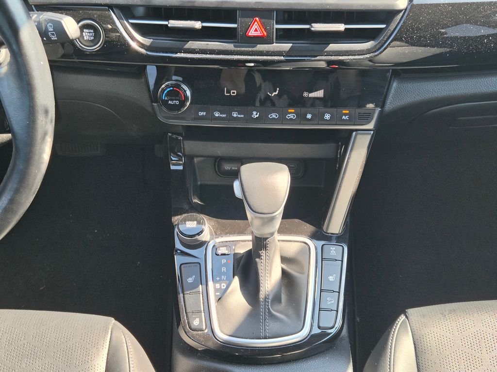 Used 2024 Black Kia S image 26