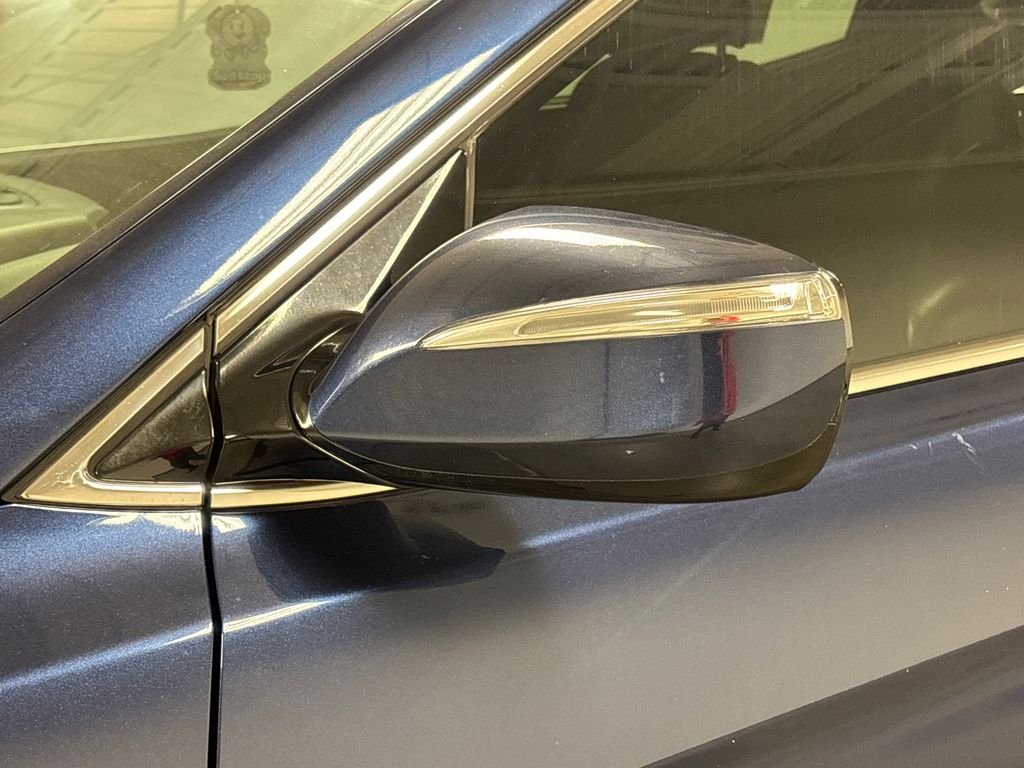 Used 2018 Blue Hyundai 2.0T image 9