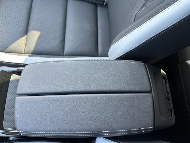 2026 Buick Envision Sport Touring - Photo 32