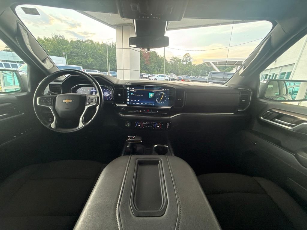Used 2022 Black Chevrolet LT image 19
