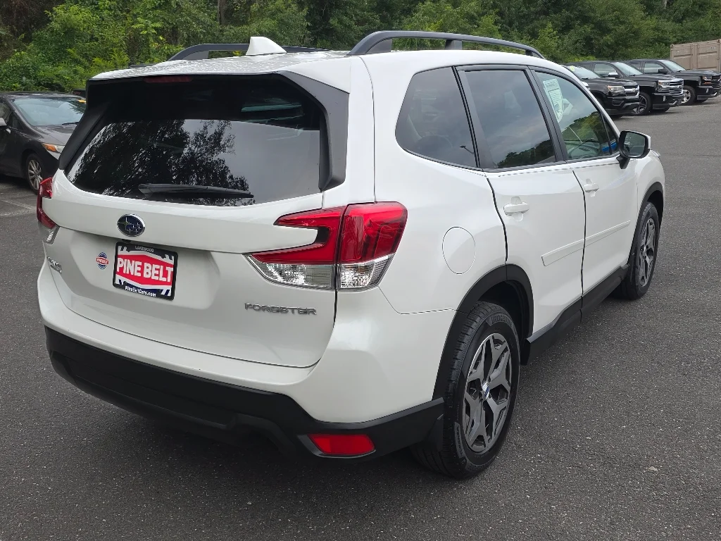 Used 2021 White Subaru Premium image 16