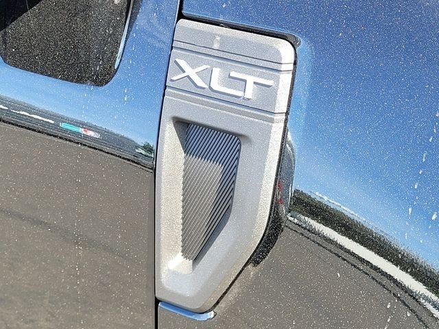 New 2026 Shadow Black Ford XLT image 74