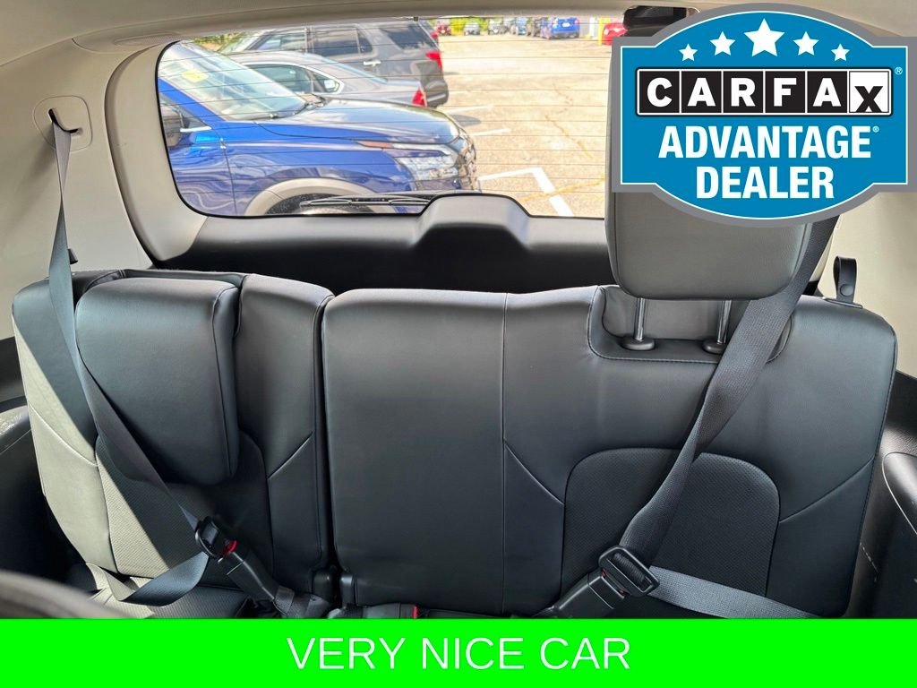 Used 2022 White Nissan SL image 14